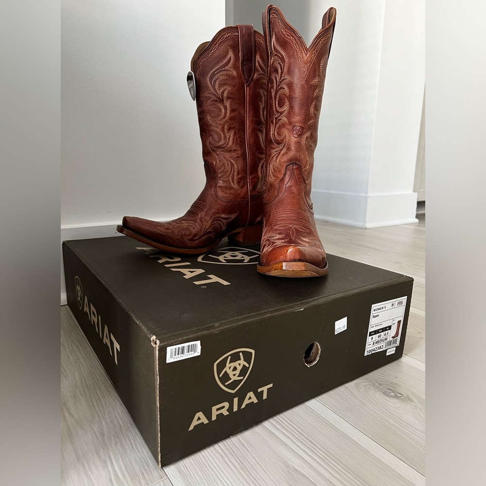 Arita Women’s Hazen boots color whiskey barrel 9